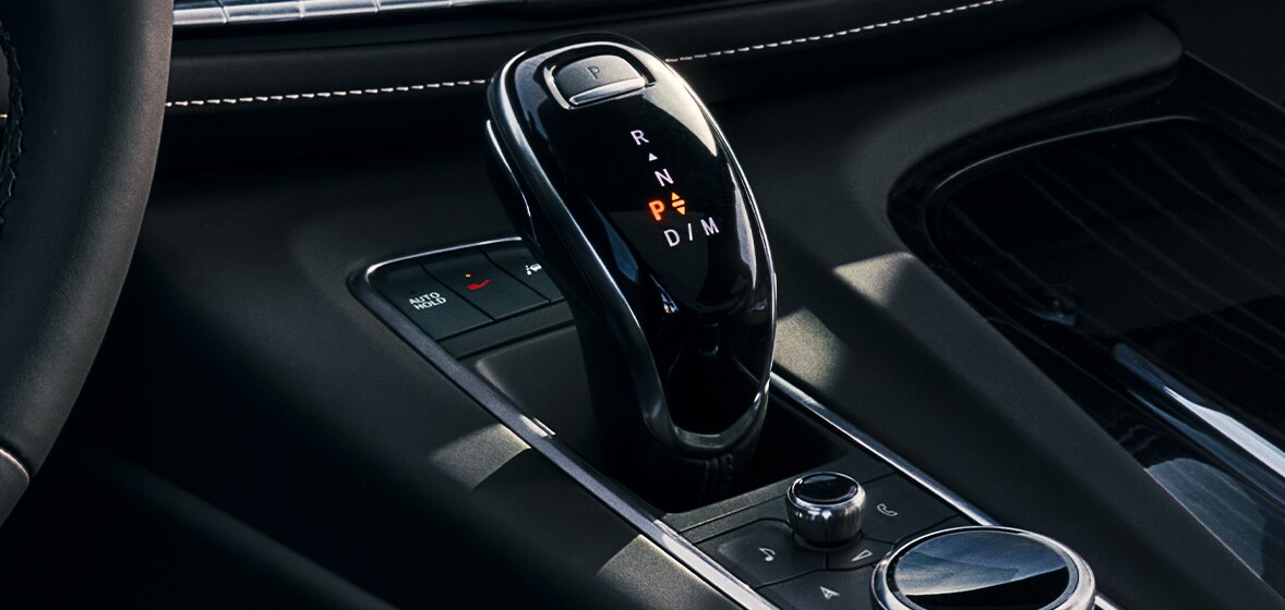 Cadillac Escalade 2024, camioneta de lujo con Electronic Precision Shift System